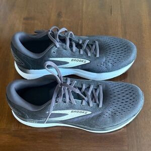 Brooks Charcoal Athletic Shoes for Men